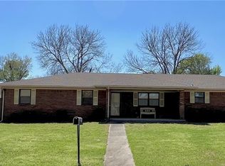 1108 Alex Denton Dr, Sallisaw, OK 74955