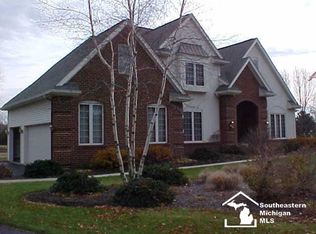 6516 Cloverlane Rd, Lambertville, MI 48144