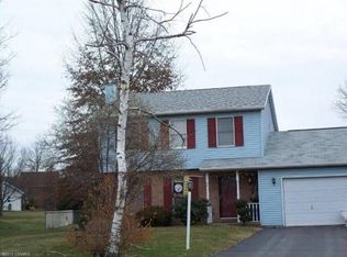 11 Wodenshire Ln, Danville, PA 17821