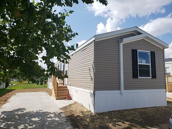 2nd image of 38000 Le Chateau Blvd #560
