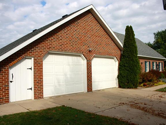 3rd image of 8833 E B Ave