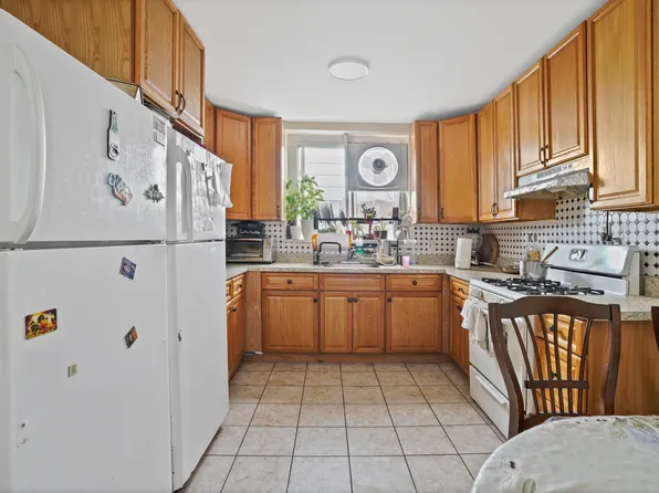 1890 West 6th Street image 7 of 37