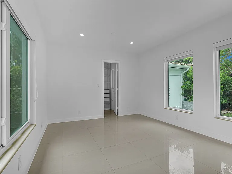 7203 NE 5th Ave #7203 — Photo 10