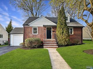 284 Lincoln Blvd, Emerson, NJ 07630