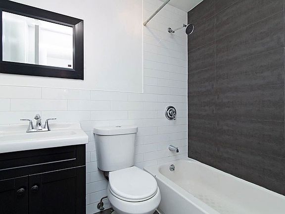 4th image of 457 W 17th St #22