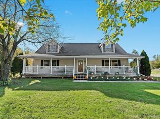 20350 Karr Rd, Belleville, MI 48111