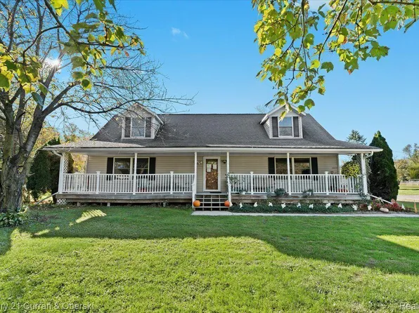 20350 Karr Rd, Belleville, MI 48111