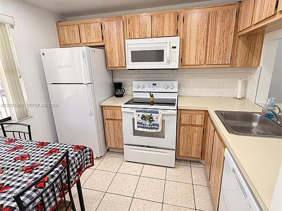 4th image of 2793 NW 104th Ave APT 204
