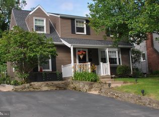 319 Inman Ter, Willow Grove, PA 19090