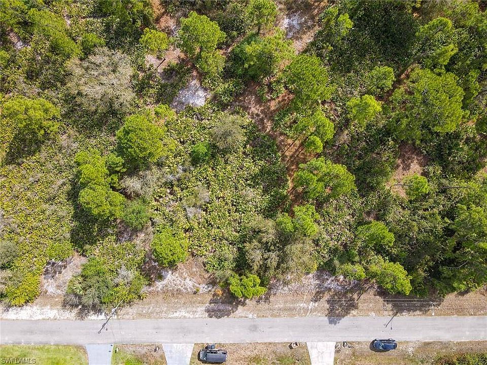 2nd image of 410 Greenwood Ave