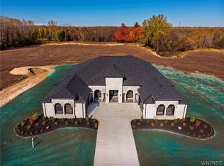 11168 Stage Rd, Akron, NY 14001