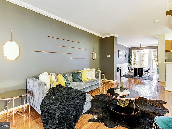 4th image of 117 Persimmon Cir