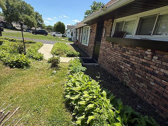 4th image of 99 Kingwood Ln
