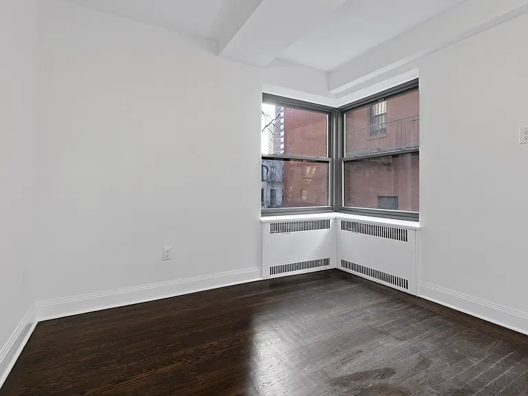 160 E 89th St #3D — Photo 15