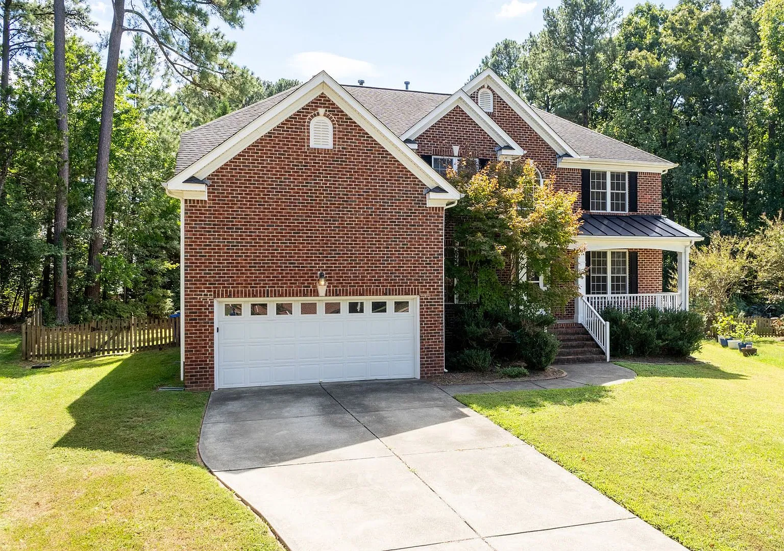 Spacious South Durham House — Photo 4