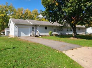 6945 Hillcrest Ave, Rudolph, WI 54475