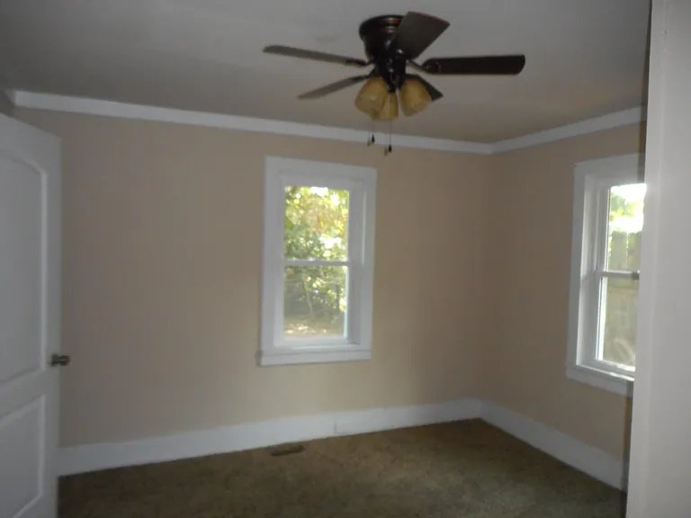5560 Thistledown Dr — Photo 3