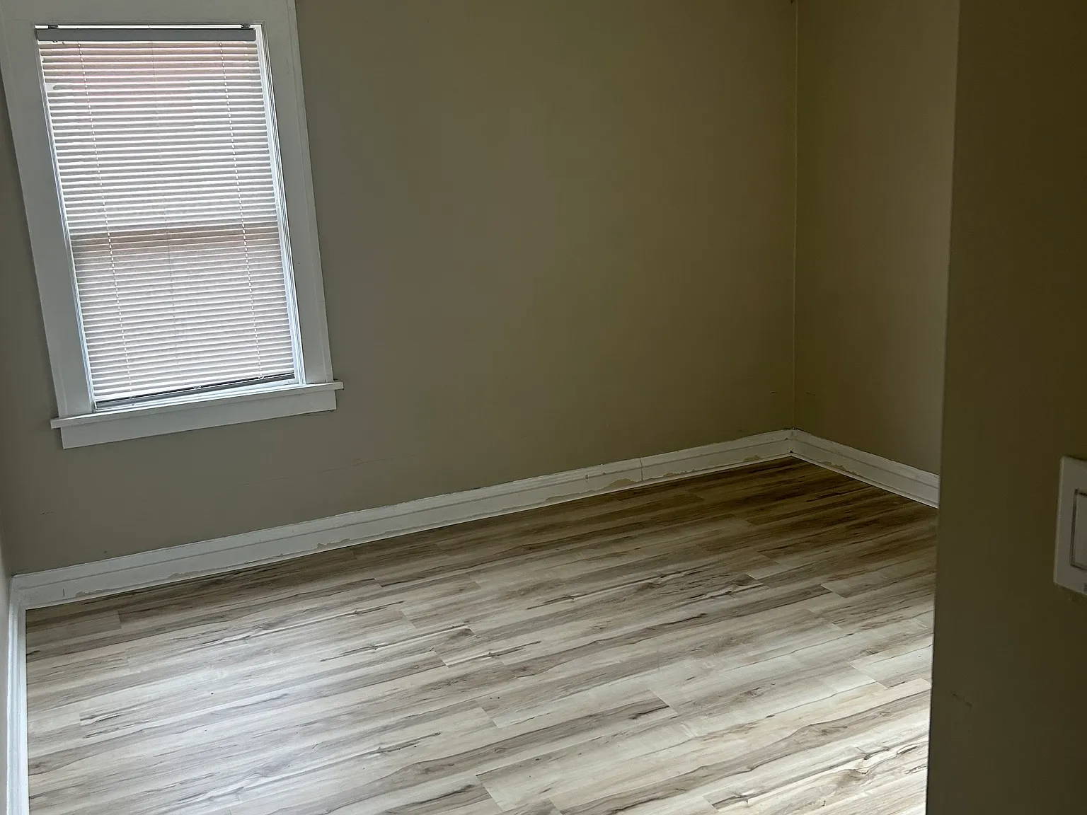 2 bed, 1100 sqft, $1,450 — Photo 2