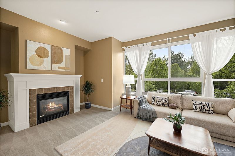 5th image of 1748 24th Avenue NE