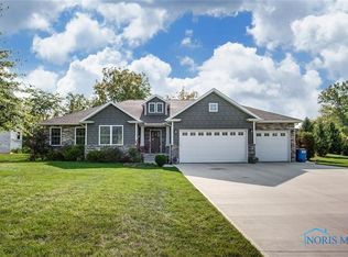 1741 Pinehurst Dr, Findlay, OH