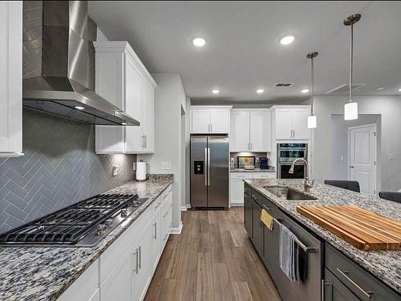 2nd image of 183 Schneider Ln
