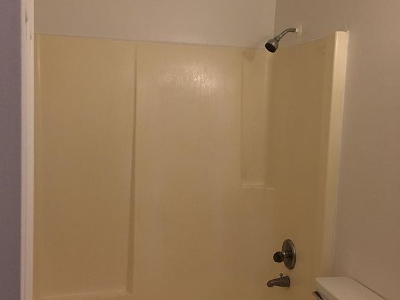 4th image of 214 Anthony Dr APT D