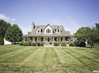 1317 N 4th St, Herrin, IL 62948