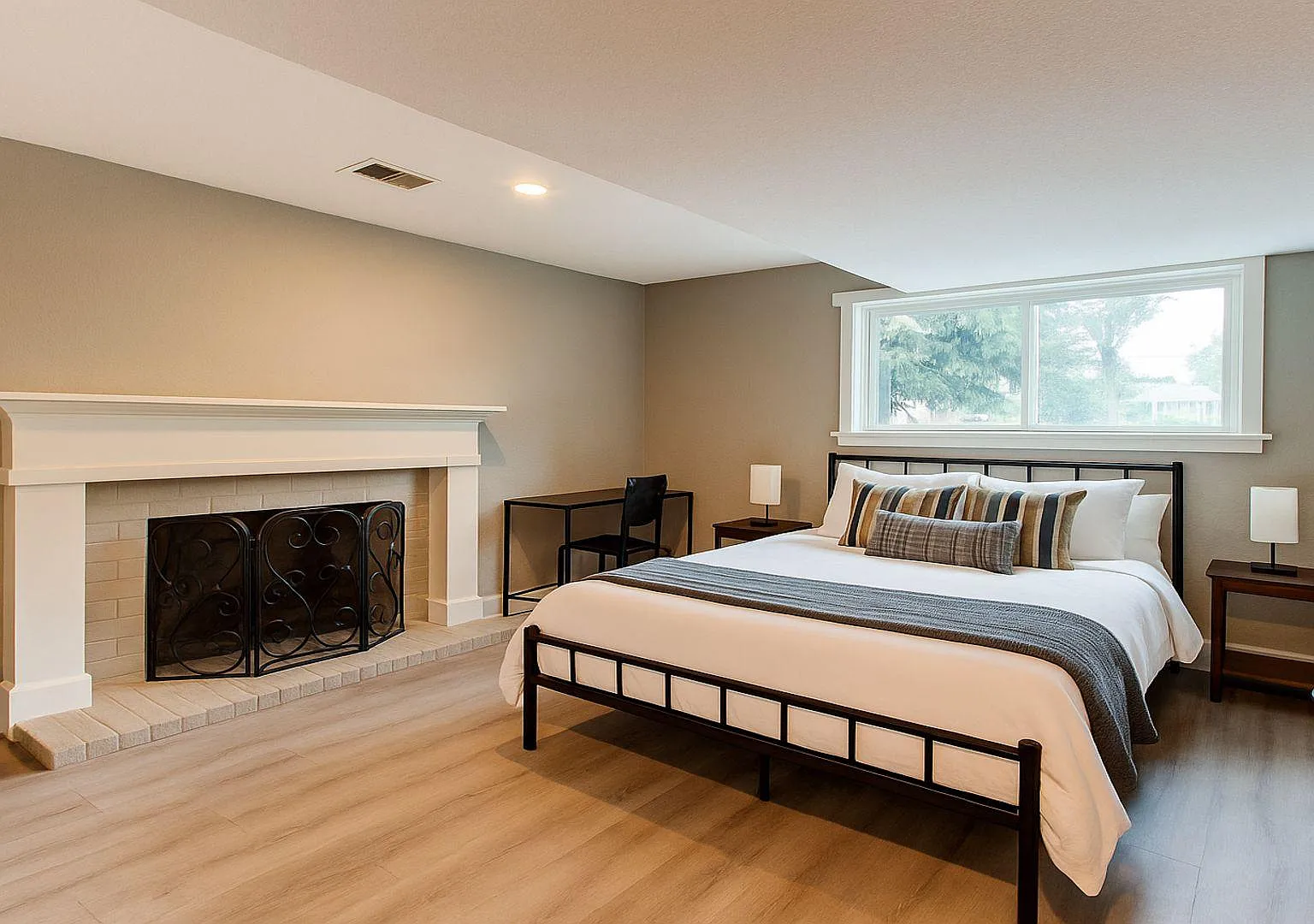 4 bed, 8.0 bath, 2870 sqft, $1,070 — Photo 1