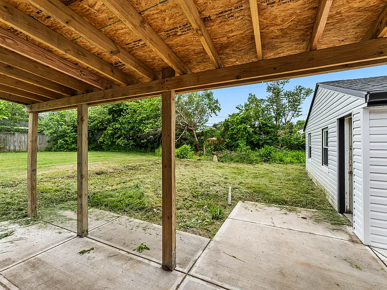 1021 S Maple Ave — Photo 8