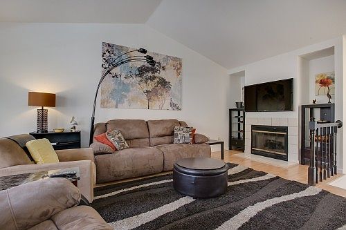 3rd image of 2054 Costa Vista Way