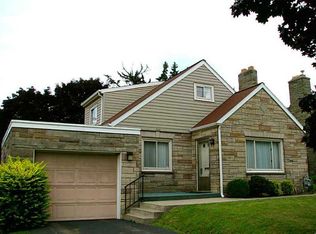 224 Patricia Dr, Ellwood City, PA