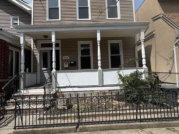 2830 43rd St, Astoria, NY 11103