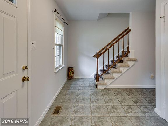 2nd image of 9708 Banting Dr