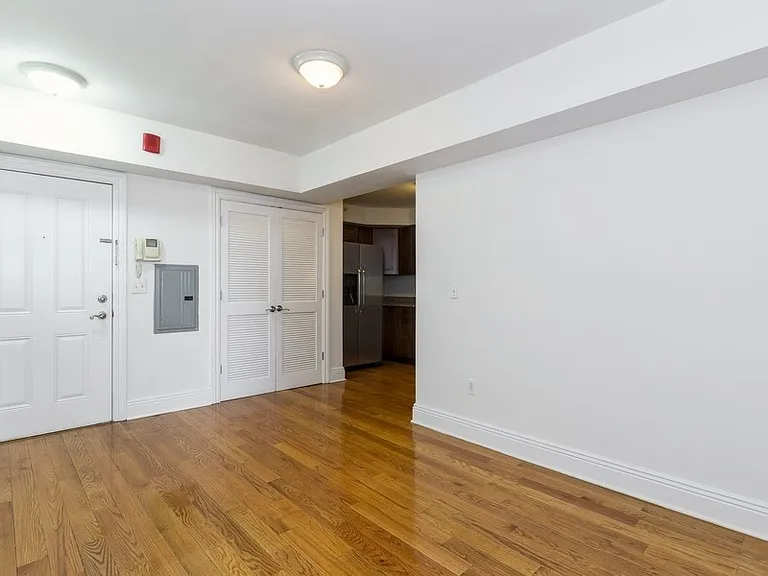809-815 22nd St #1203 — Photo 5