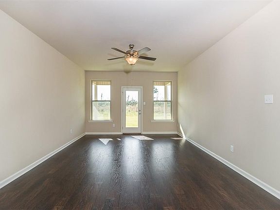 4th image of 333 Leawood Ave