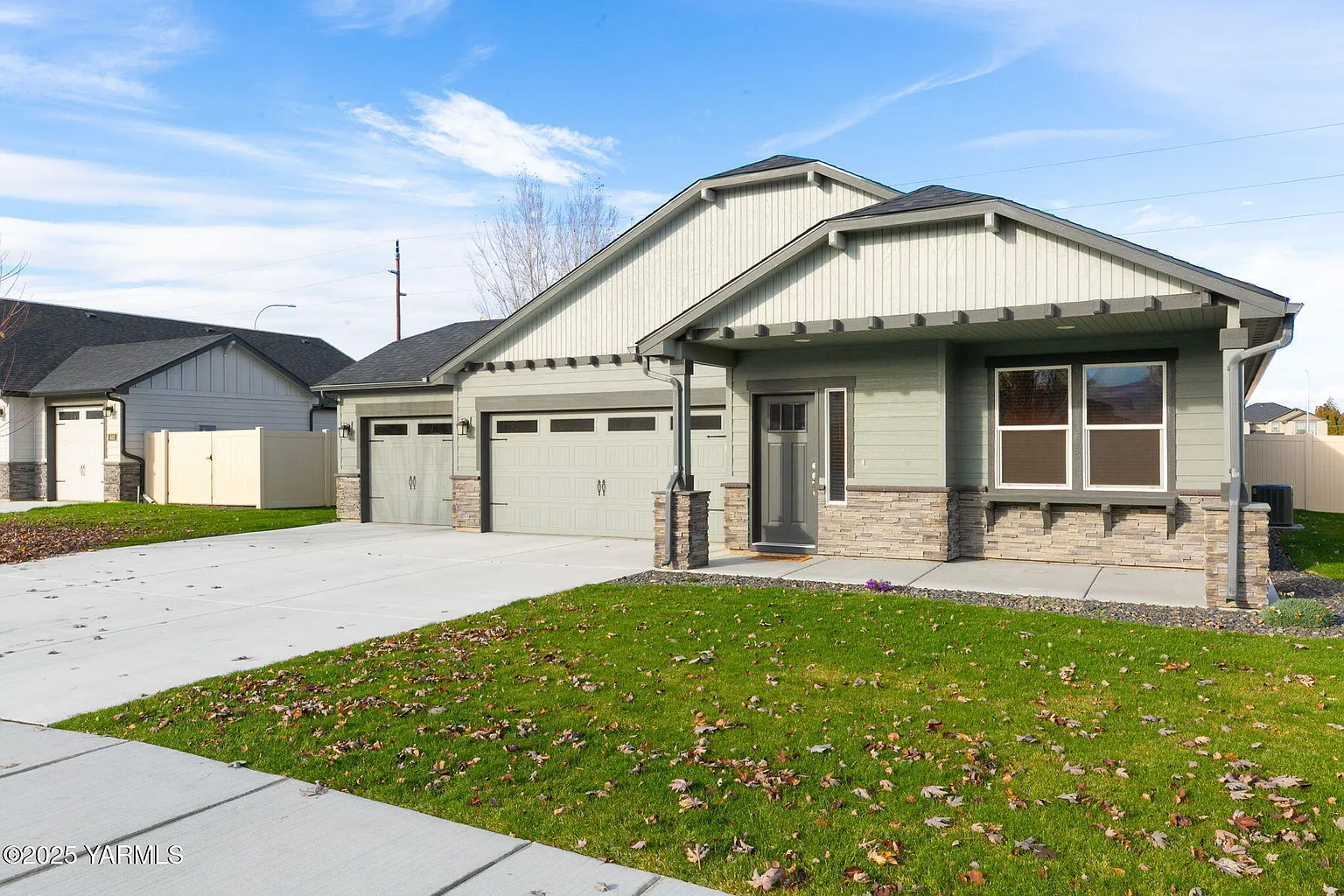 6109 Cottonwood Loop photo 1