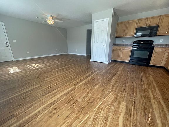 4th image of 6701 Crawford Crossing Pl #105