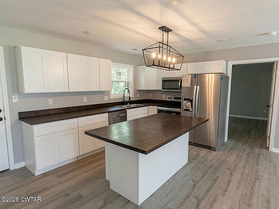5th image of 1110 Woodgate Dr