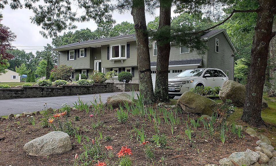 1st image of 6 Driftwood Dr