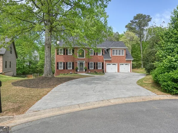 3130 Crestmont Way NW, Kennesaw, GA 30152