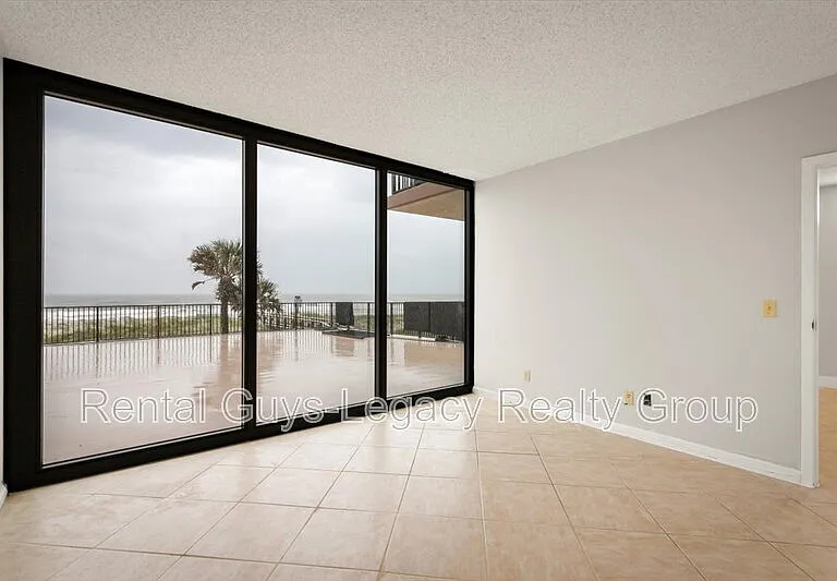 601 1st St S #2H — Photo 18