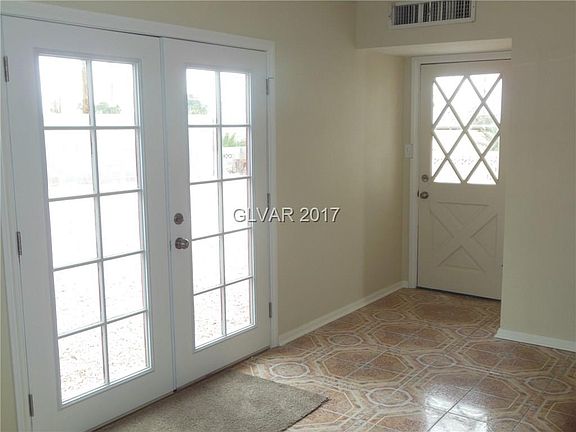 5th image of 1637 Phillips Ave #0