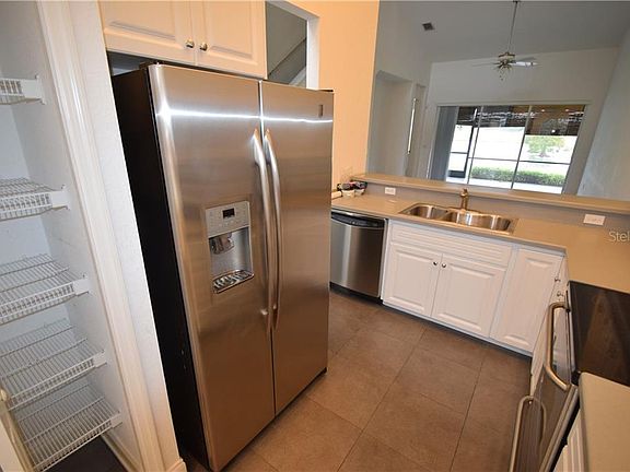 3rd image of 2986 Mission Lakes Dr #00