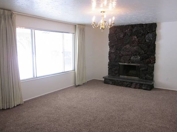 4th image of 3586 S Acoma St