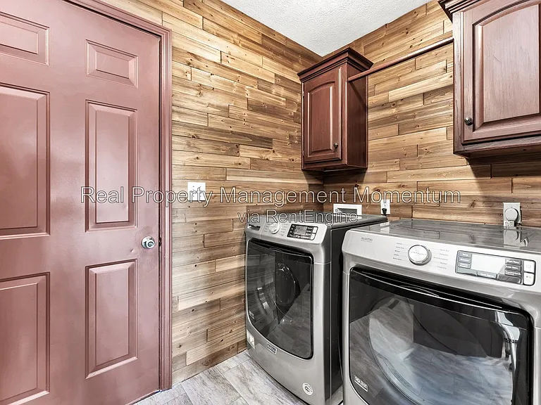 813 Daniel Ln — Photo 11
