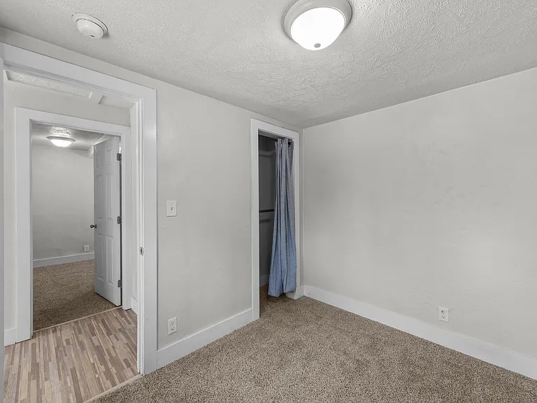 2514 W Jefferson St #2 — Photo 8