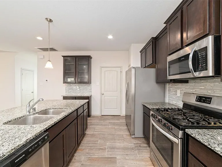 7966 Fijian Cypress Dr — Photo 15