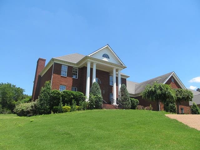 1st image of 2906 McLemore Cir