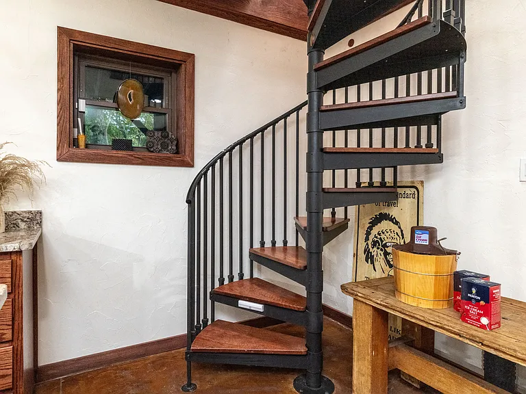 508 W Louisiana St — Photo 29
