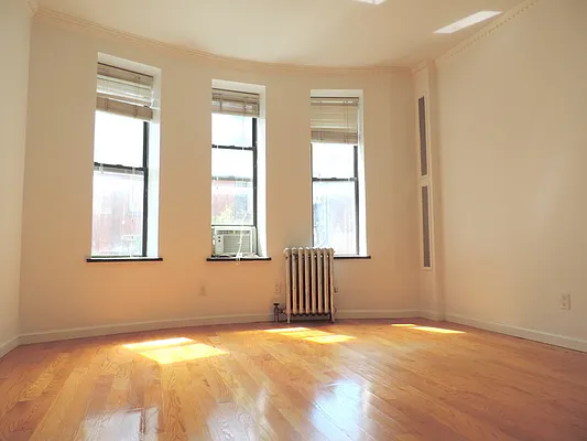 Rented by J Misrahi Realty Corp | media 3